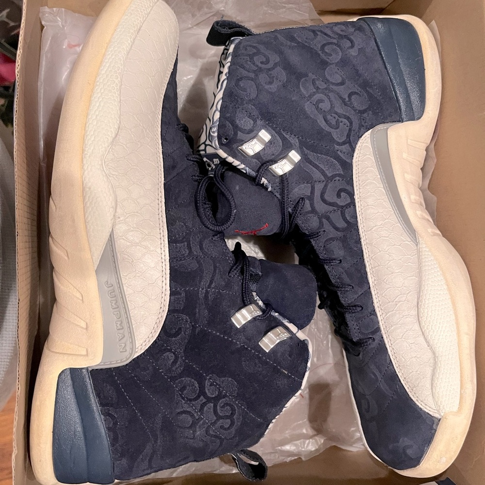 Air Jordan 12 Retro with box